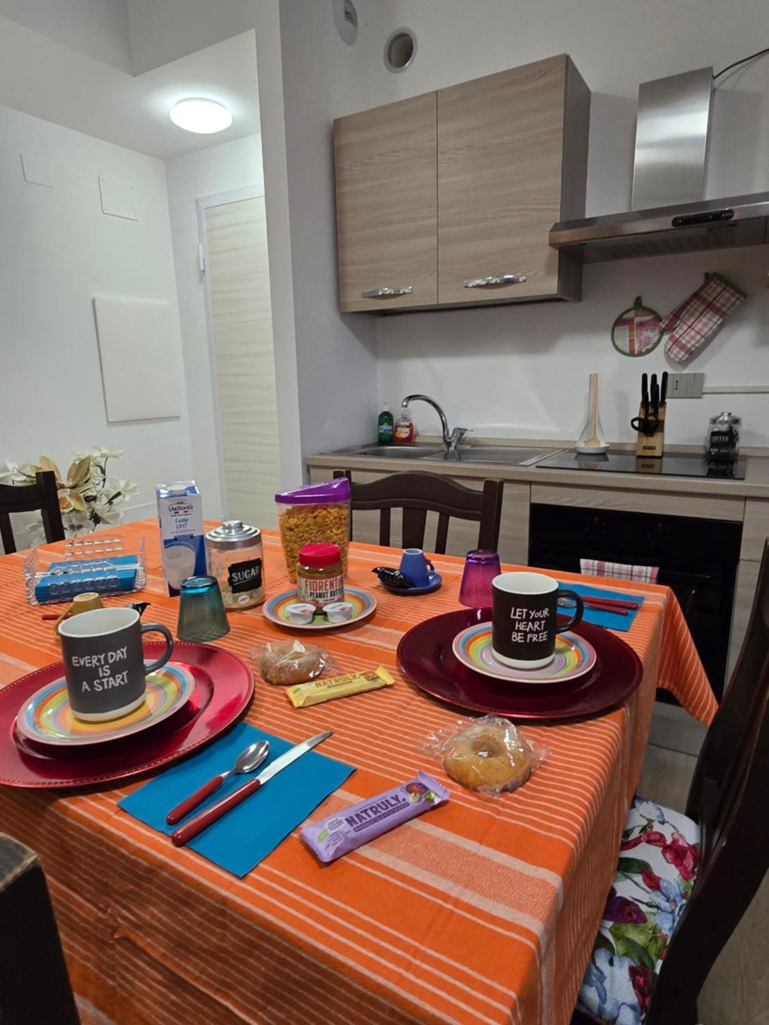 New Living Milano Bed & Breakfast กอร์กอนโซลา ภายนอก รูปภาพ
